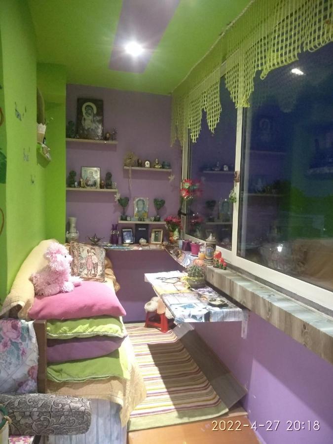 Sweet Apartment *